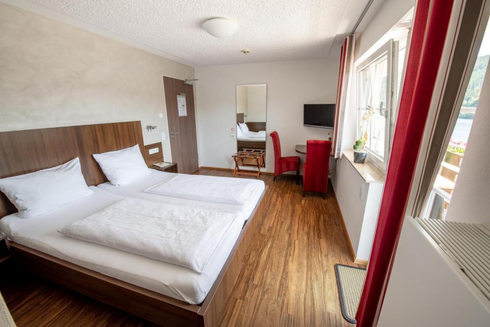 Garni Hotel Henn ซิมเมอร์อาท ภายนอก รูปภาพ