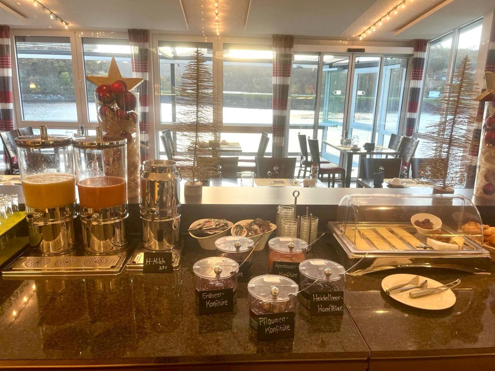 Garni Hotel Henn ซิมเมอร์อาท ภายนอก รูปภาพ