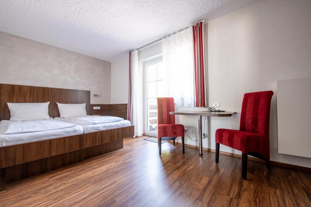 Garni Hotel Henn ซิมเมอร์อาท ภายนอก รูปภาพ
